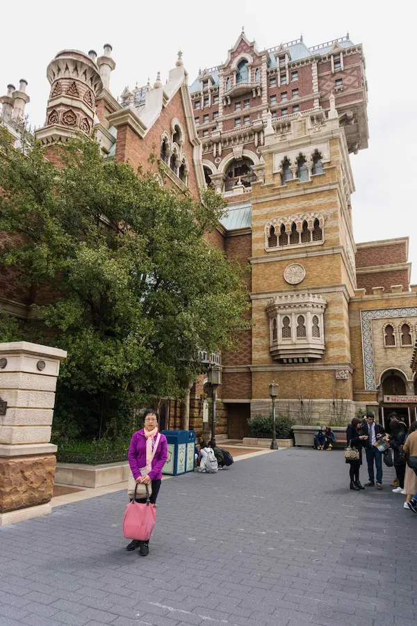 Lyn at Tower of Terror